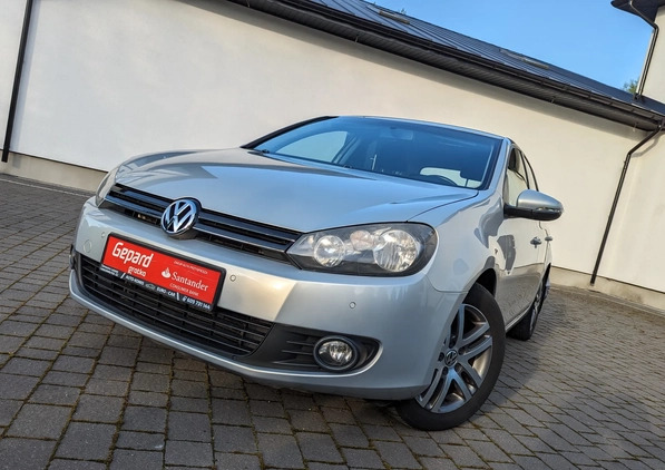 Volkswagen Golf cena 23900 przebieg: 209000, rok produkcji 2011 z Jędrzejów małe 137